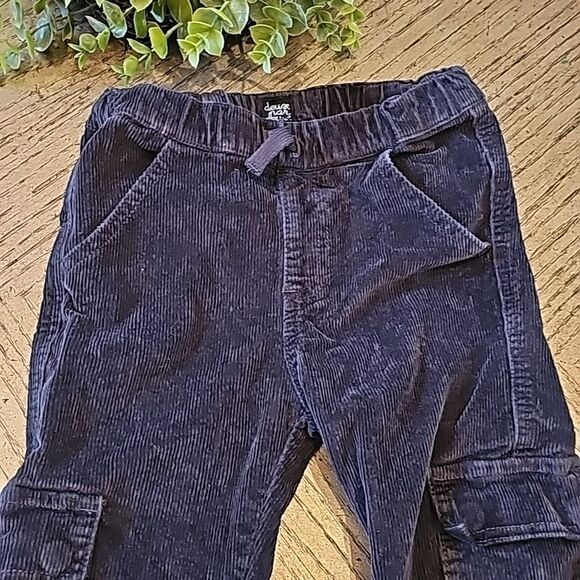 Black corduroy joggers size 6 - Picture 2 of 10